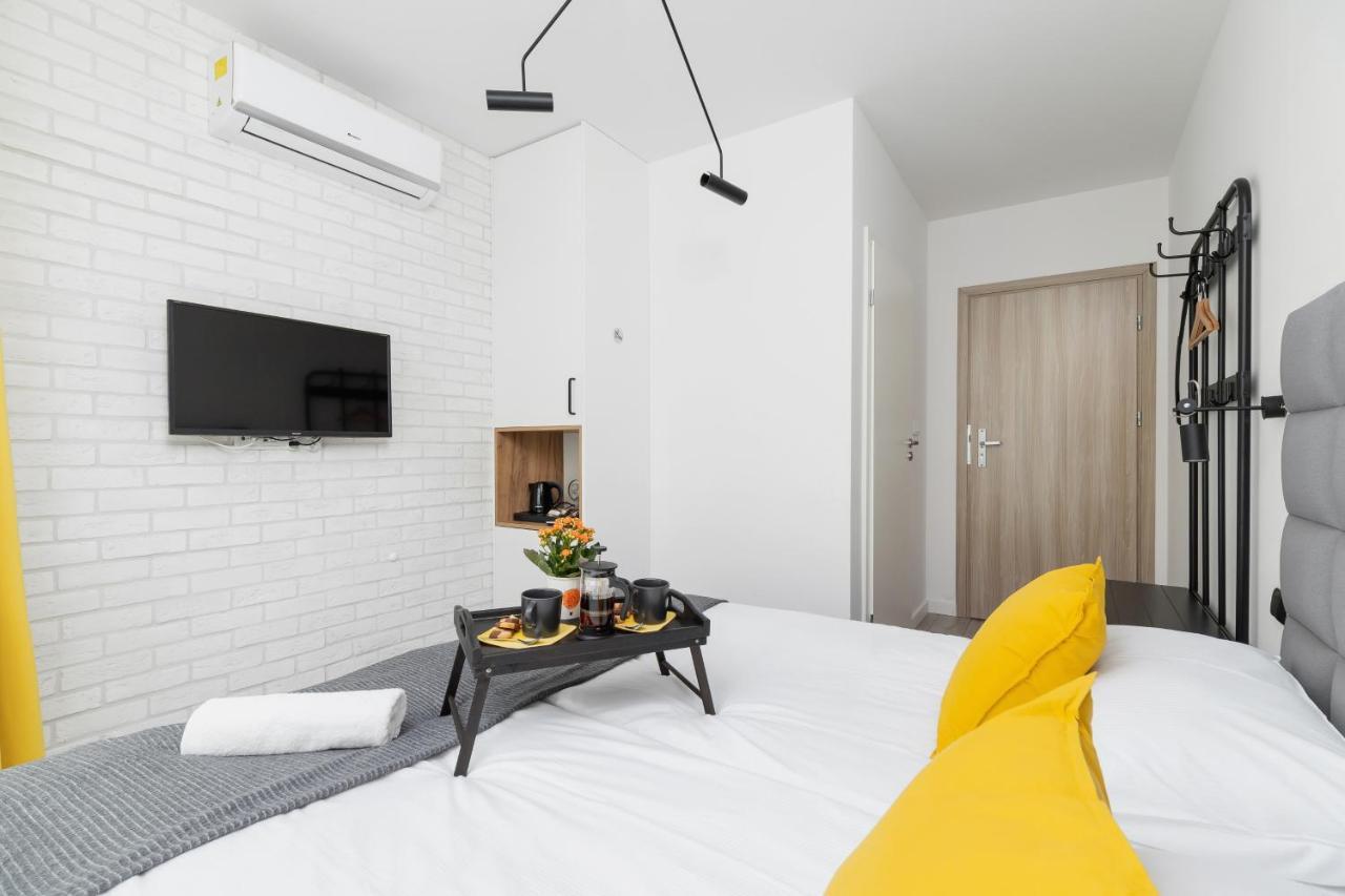 Апартаменты Studio Miodowa Krakow Kazimierz By Renters Экстерьер фото