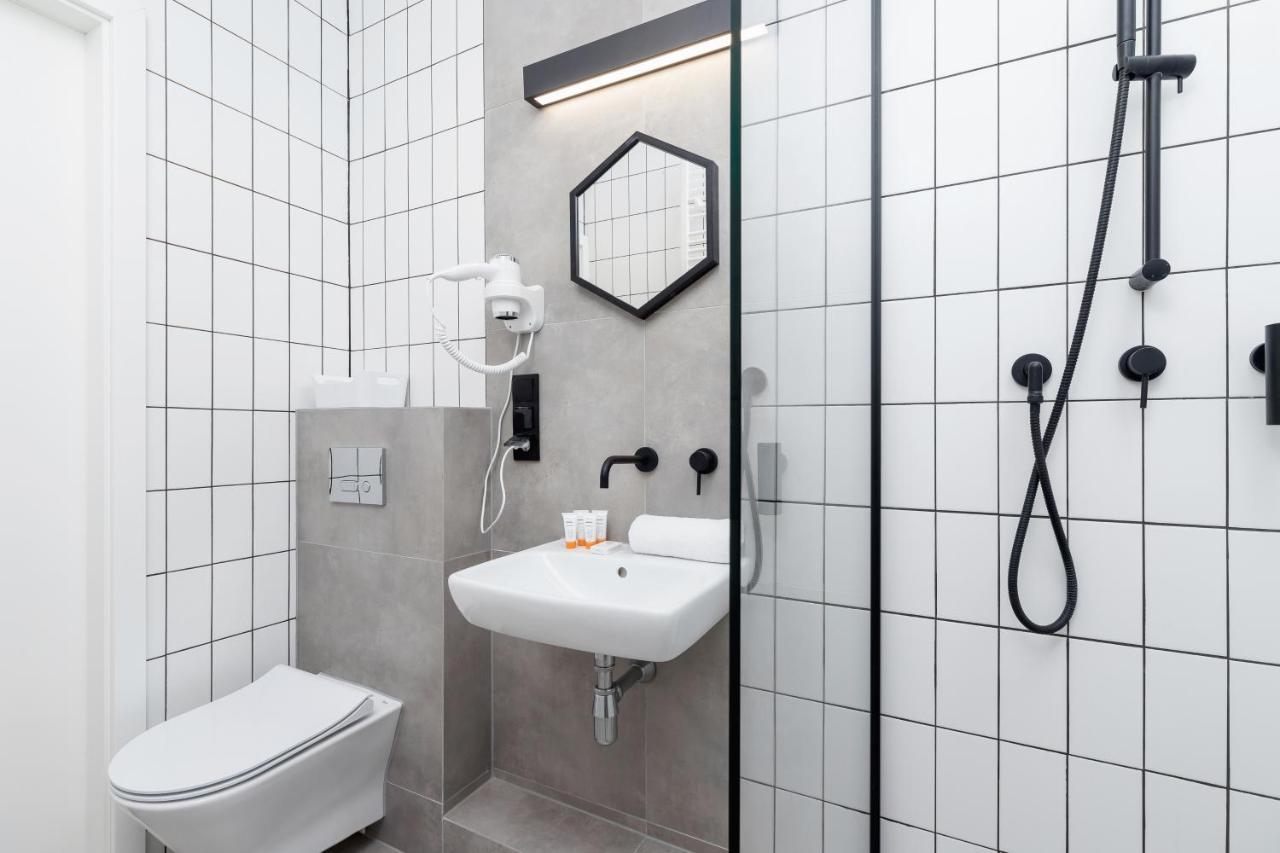 Апартаменты Studio Miodowa Krakow Kazimierz By Renters Экстерьер фото