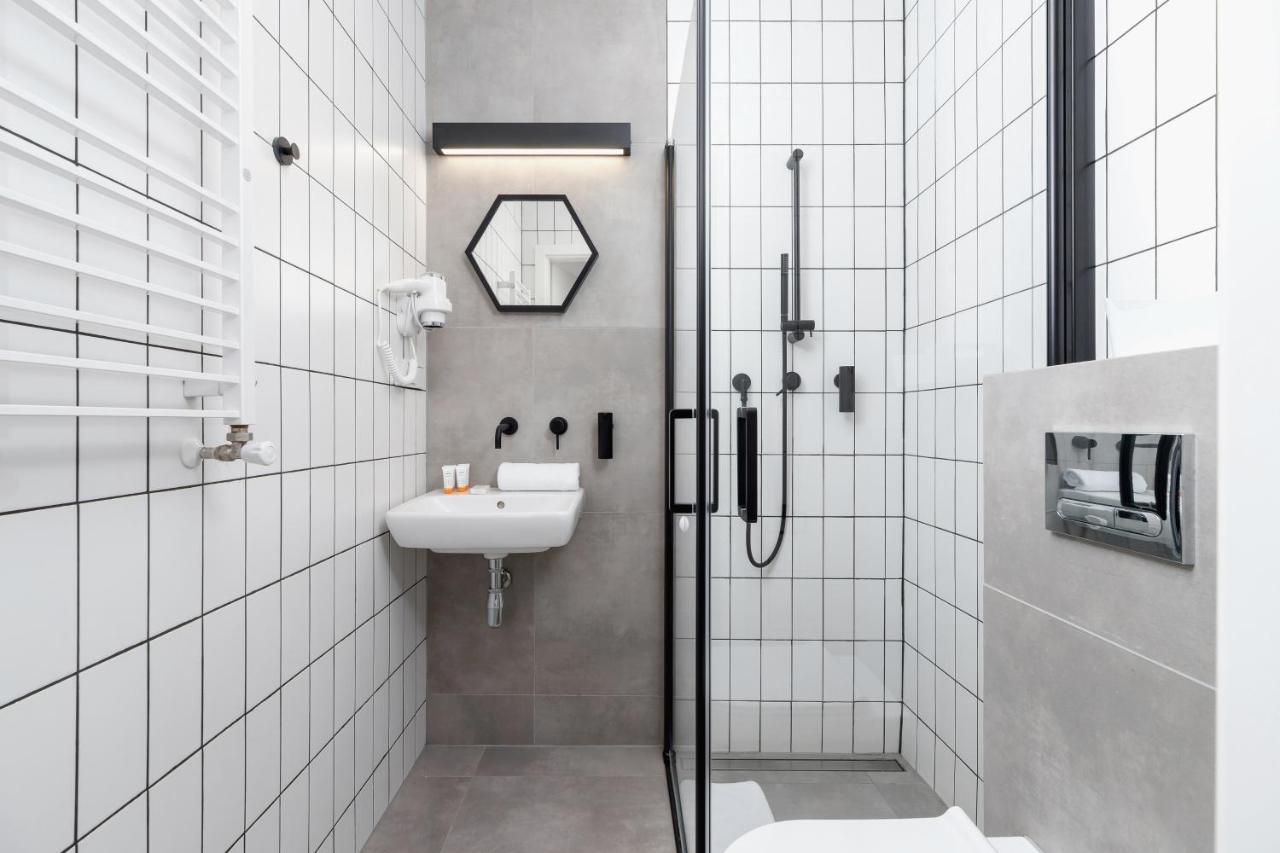 Апартаменты Studio Miodowa Krakow Kazimierz By Renters Экстерьер фото