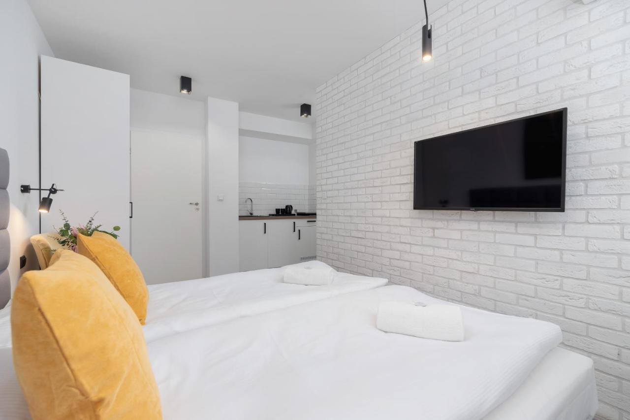 Апартаменты Studio Miodowa Krakow Kazimierz By Renters Экстерьер фото